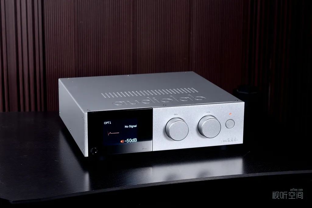 傳遞細節 演繹感動：Audiolab D9 解碼耳放一體機