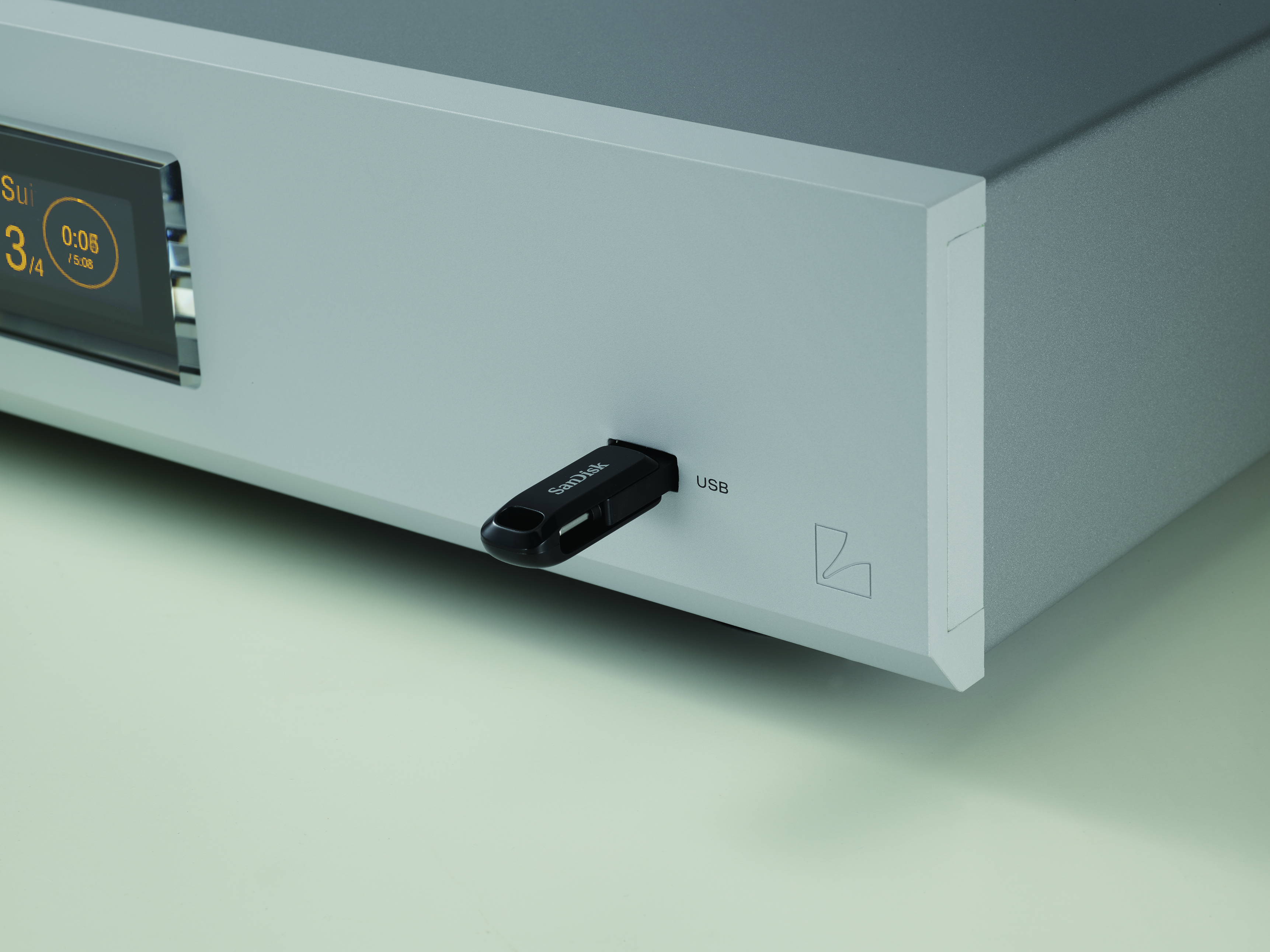 NT07_USB.jpg